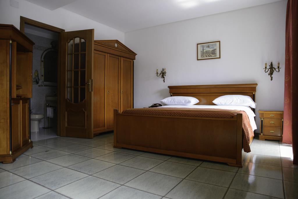 Pensión Maison Napoleon *